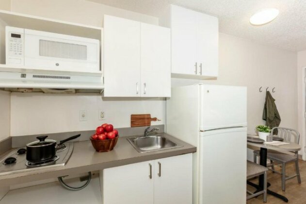 InTown Suites Extended Stay Atlanta GA - Lilburn - Photo3