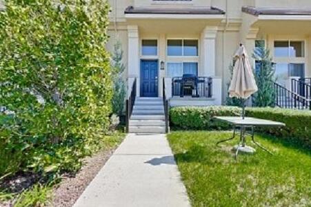 3 Bedroom Townhouse On Stockwell Drive In Mountain View - Photo2