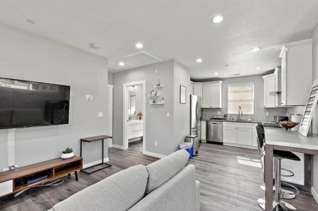 Brand new house in Silicon Valley - Photo2