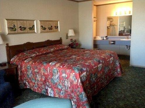 Heritage House Inn - Photo5