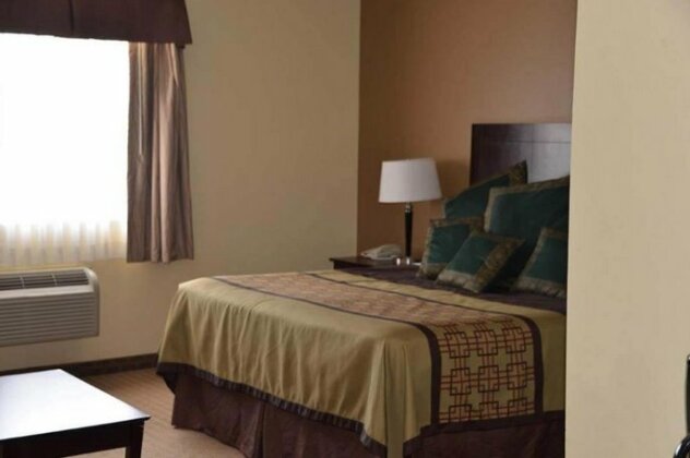 Irish Inn and Suites - Photo4