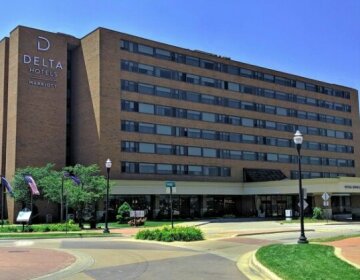 Delta Hotels by Marriott Muskegon Downtown