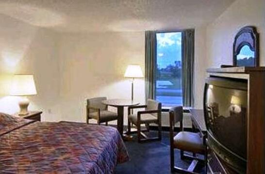 Budget Host Inn & Suites Muskogee - Photo2