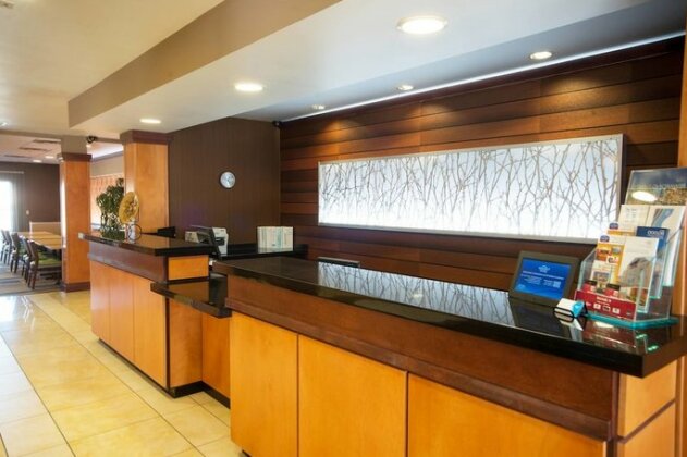 Fairfield Inn and Suites by Marriott Muskogee - Photo3