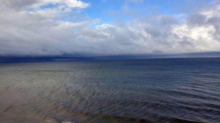 15th Floor Ocean Front - Photo4