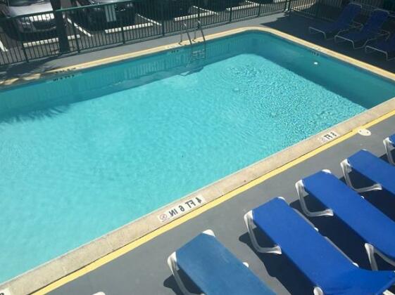 Admiral Motor Inn - Photo4