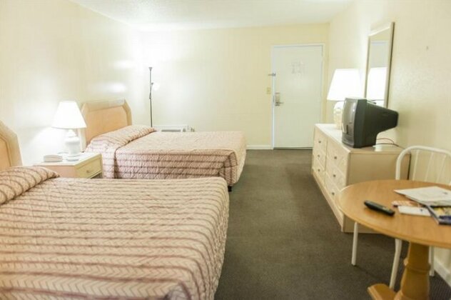 Affordable Family Resort - Photo5