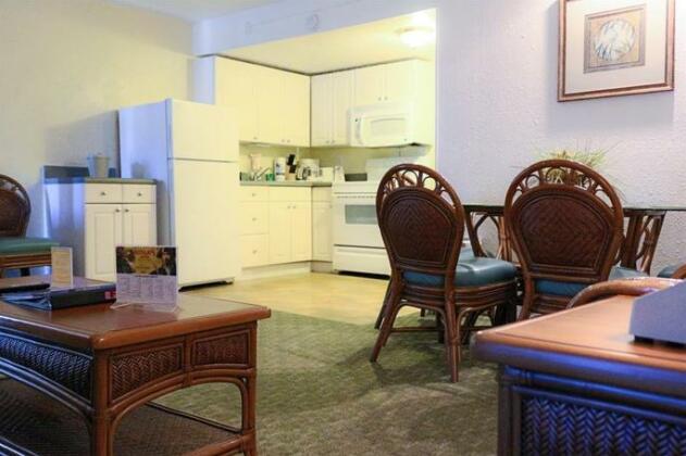 Beach Club at Montego Inn - Photo4