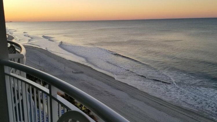 Direct Ocean Front 8th Floor - Photo2