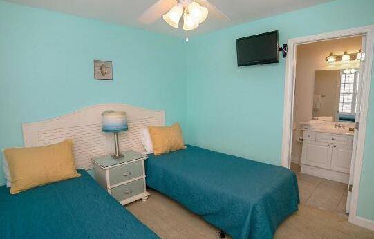 Grand Cayman B Holiday Home 8 bedroom By Affordable Large Properties - Photo3