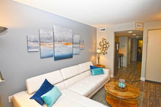 Luxurious Ocean Front 4th Floor Suite with Jet Tub - Photo4