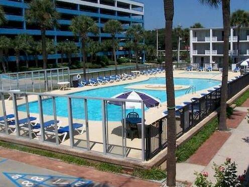 Wave Rider Resort - Photo4