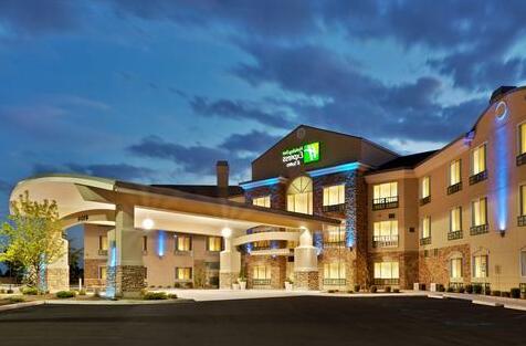 Holiday Inn Express Hotel & Suites Nampa - Photo2