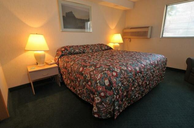 Shilo Inn Suites Hotel - Nampa Suites - Photo5