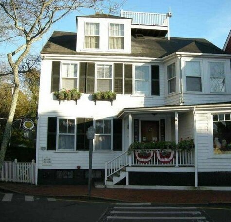 Nantucket White House Inn