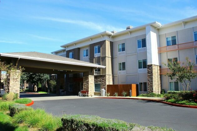 Holiday Inn Express Hotel & Suites Napa Valley-American Canyon