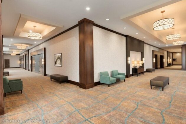 Embassy Suites Chicago-Naperville - Photo2