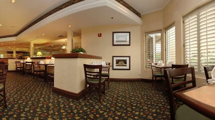 Holiday Inn Express Naperville - Photo3