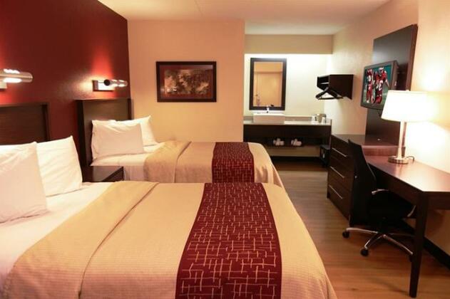 Red Roof Inn PLUS+ Chicago - Naperville - Photo4