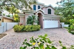 Naples 5 Br Home Private Lap Pool & Courtyard Nvr 38700