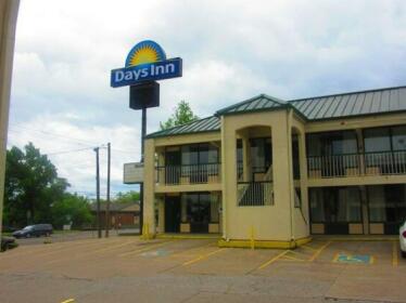 Days Inn by Wyndham Nashville Saint Thomas West Hospital
