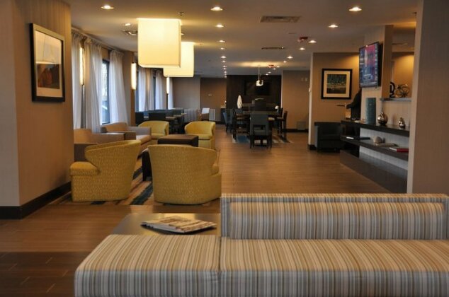 Holiday Inn Express Brentwood-South Cool Springs - Photo4