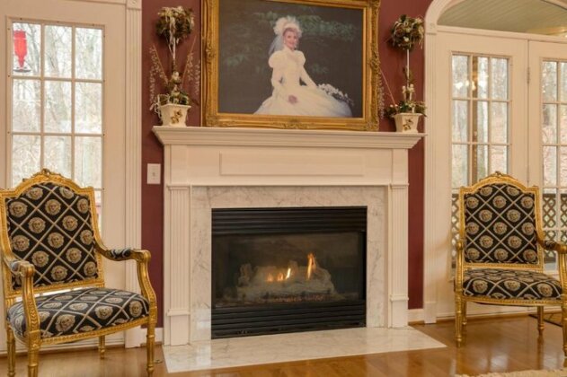 Virginia House Nashville - New Listing From Experienced Hosts Who Are Featured on Travel Show - Photo5
