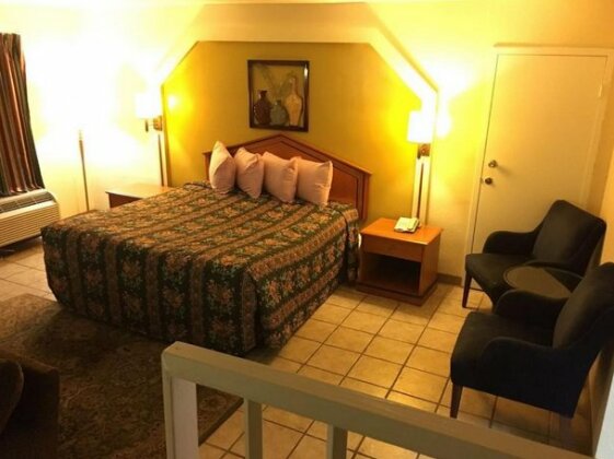 Excellent Inn & Suites - Photo5