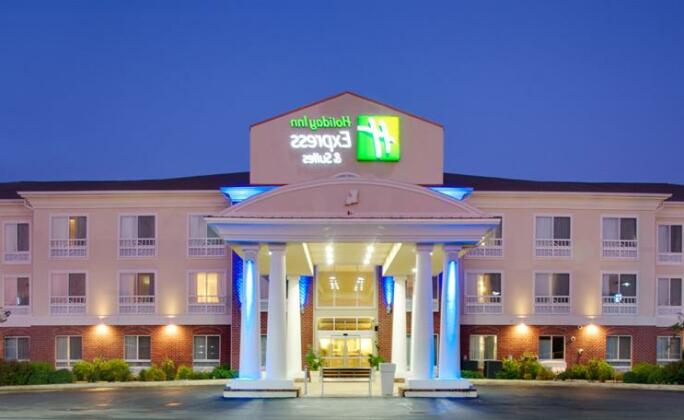 Holiday Inn Express Hotel and Suites Natchitoches - Photo5