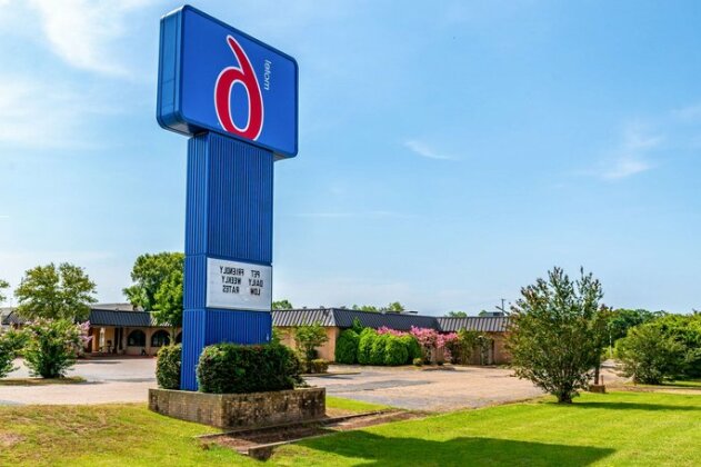 Motel 6 Natchitoches LA