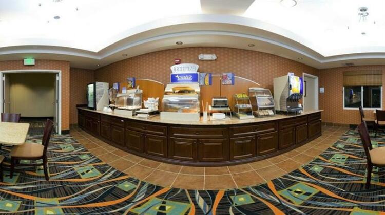 Holiday Inn Express Hotel & Suites West Coxsackie - Photo2