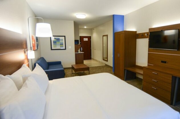 Holiday Inn Express Hotel & Suites New Boston - Photo5