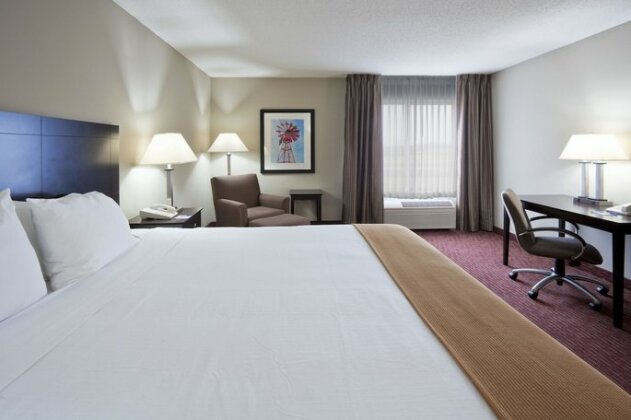 Holiday Inn Express Fort Wayne - East - New Haven - Photo5