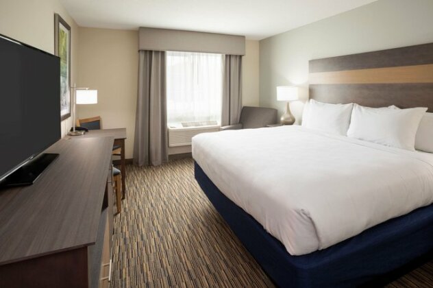 GrandStay Hotel & Suites New London - Photo5