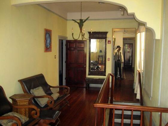 Balcony Guest House - Photo4