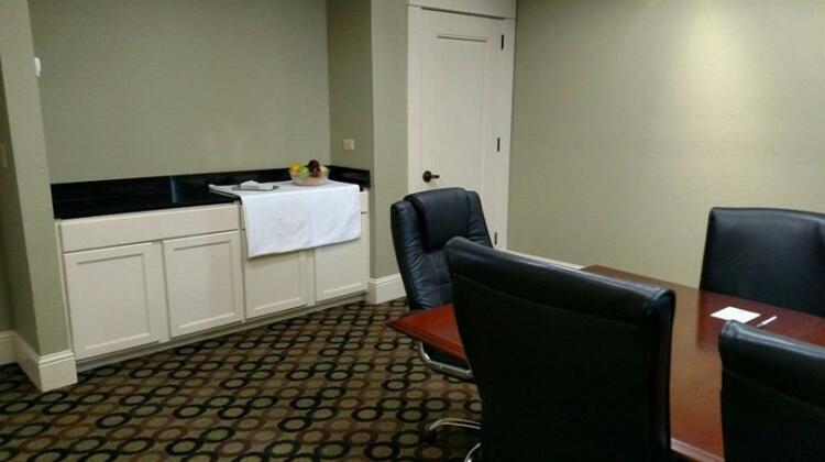 Best Western New Orleans East - Photo2