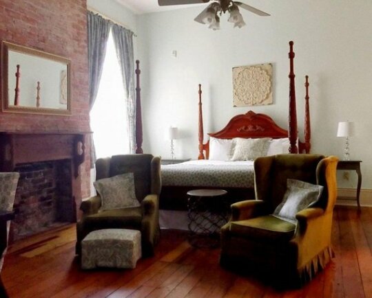 Creole Gardens Guesthouse and Inn - Photo4