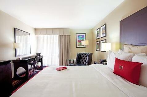 Crowne Plaza Hotel New Orleans-Airport - Photo5