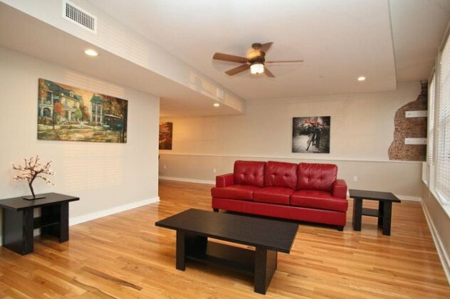 French Quarter Luxury Two-Bedroom Penthouse 401 - Photo3