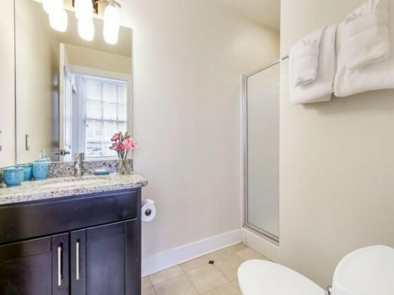 Gorgeous Condo 1 minute walk to French Quarter and Bourbon St - Photo4