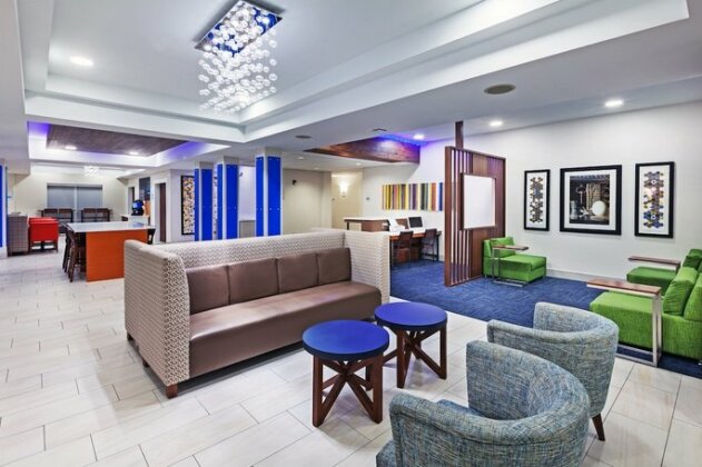 Holiday Inn Express New Orleans East - Photo4