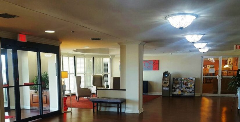 Ramada by Wyndham Metairie New Orleans Airport - Photo3