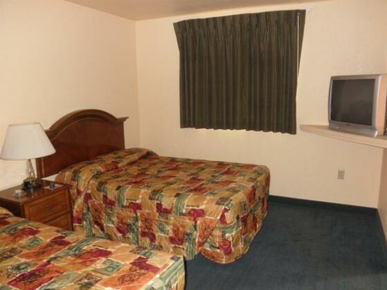 Relax Inn and Suites New Orleans - Photo3