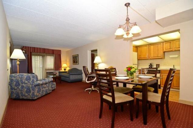 Best Western Plus Murray Hill Hotel & Suites - Photo3