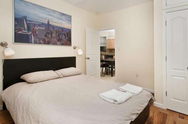 Cozy Two Bedrooms near Times Sq - NYC - Photo2