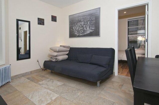 Cozy Two Bedrooms near Times Sq - NYC - Photo3