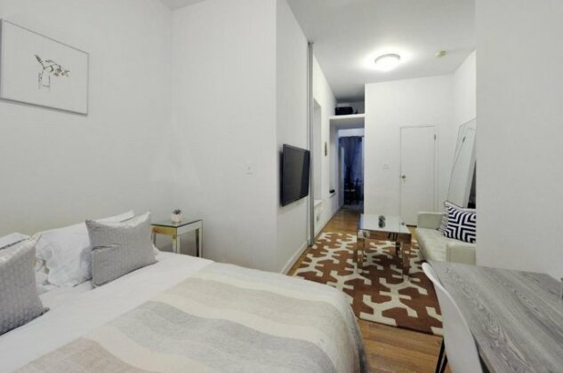 Gramercy park modern one bedroom apartment for 2 people - Photo3