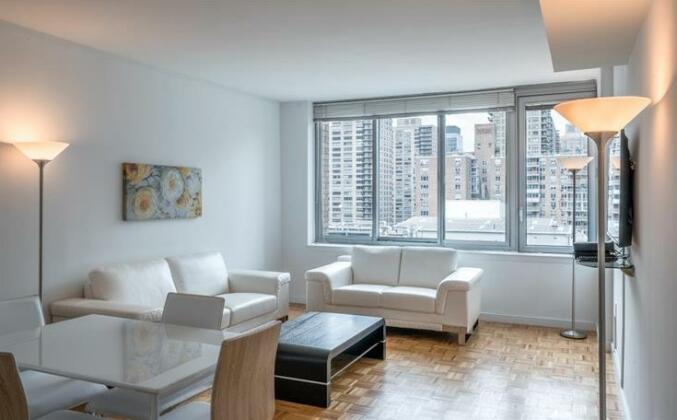Lincoln Center Luxury Apartments - Photo5