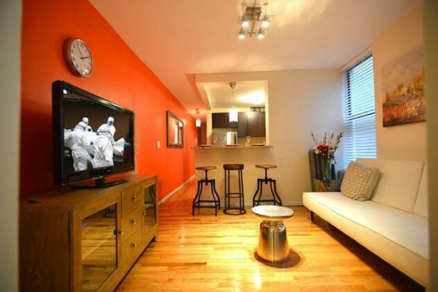 Lovely Two Bedroom Apt - Photo3