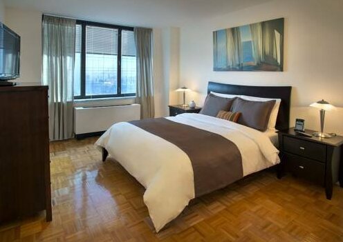 Midtown West at The Symphony House - A Premier Furnished Apartment - Photo4